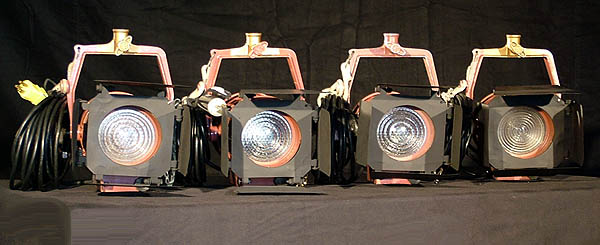 Mole Richardson 650w Tweenie LED Fresnel Light Systems for Sale